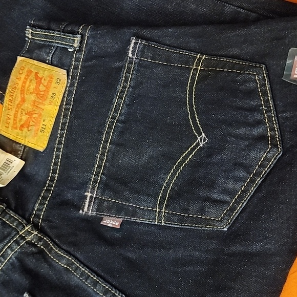 Gave To REUBEN NWT Mens Denim Levi's 511 TM Slim. W 33. L 32 (irregular). - Picture 6 of 11